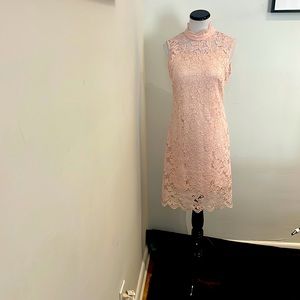 Very good condition and so cute I love it!